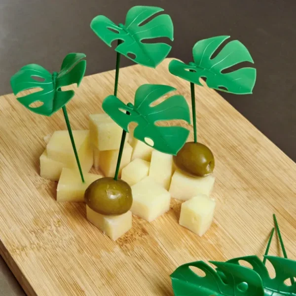 Monstera Picks - cozylivehome.com | we sell a wide range of comfortable household items* Shop All