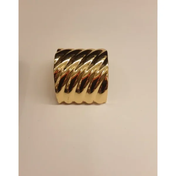 Twist Napkin Ring - Gold Set of 4 - cozylivehome.com | we sell a wide range of comfortable household items* Shop All